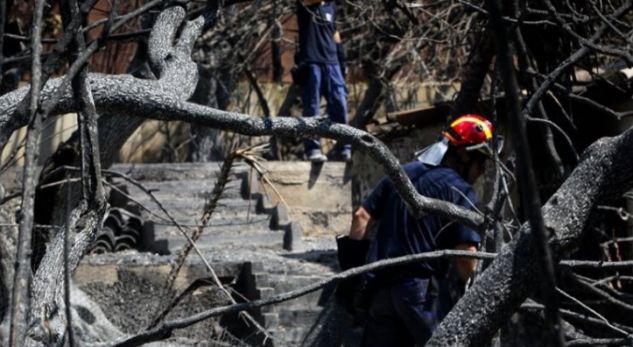 Fqinjët e shqiptarit që vdiq nga flakët: Ai u kthye për të ndihmuar një grua greke