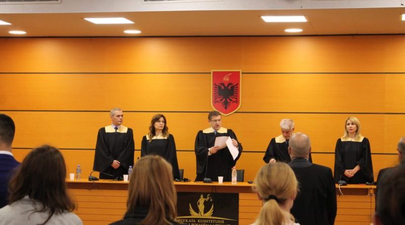 Vettingu nxjerr të pastër prokurorin Vate Staka