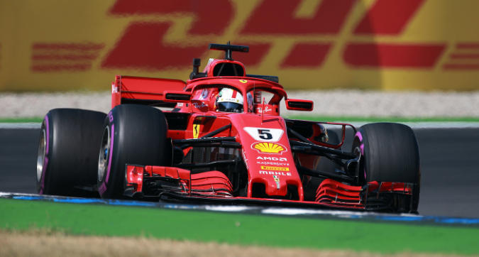 Vettel “fluturon” në shtëpi, pasdite e hidhur për Hamilton