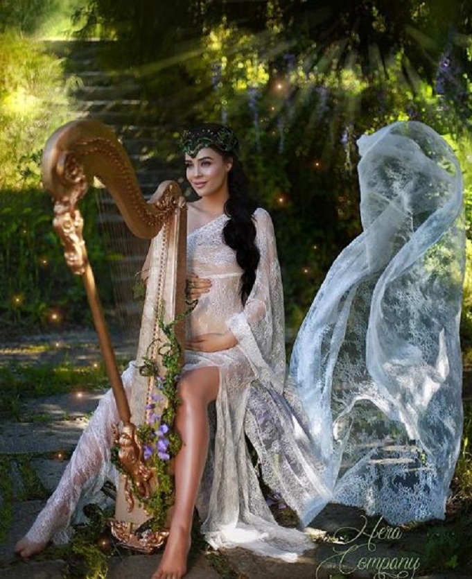 Pritjes së ëmbël i vjen fundi… Xhensila Myrtezaj bëhet nënë për herë të parë