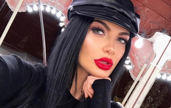 Zaimina dhe biznesmeni nga Durrësi arredojnë shtëpinë e re (FOTO)