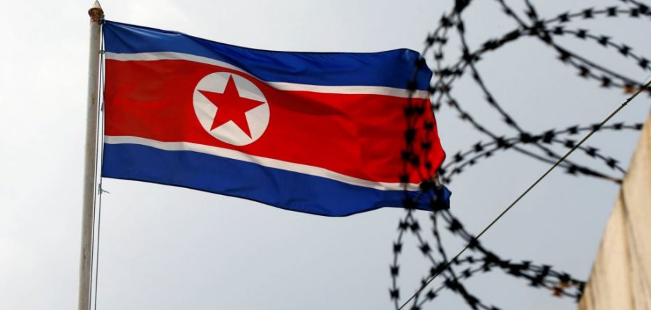 Koreja e Veriut dëbon turistin japonez