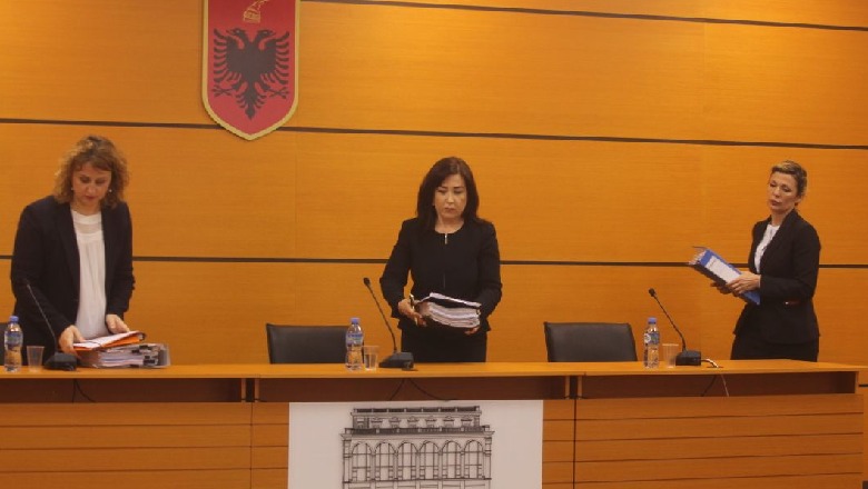 Spastrimet në drejtësi, gjyqtarja që shiti 13 makina brenda vitit ikën nga sistemi