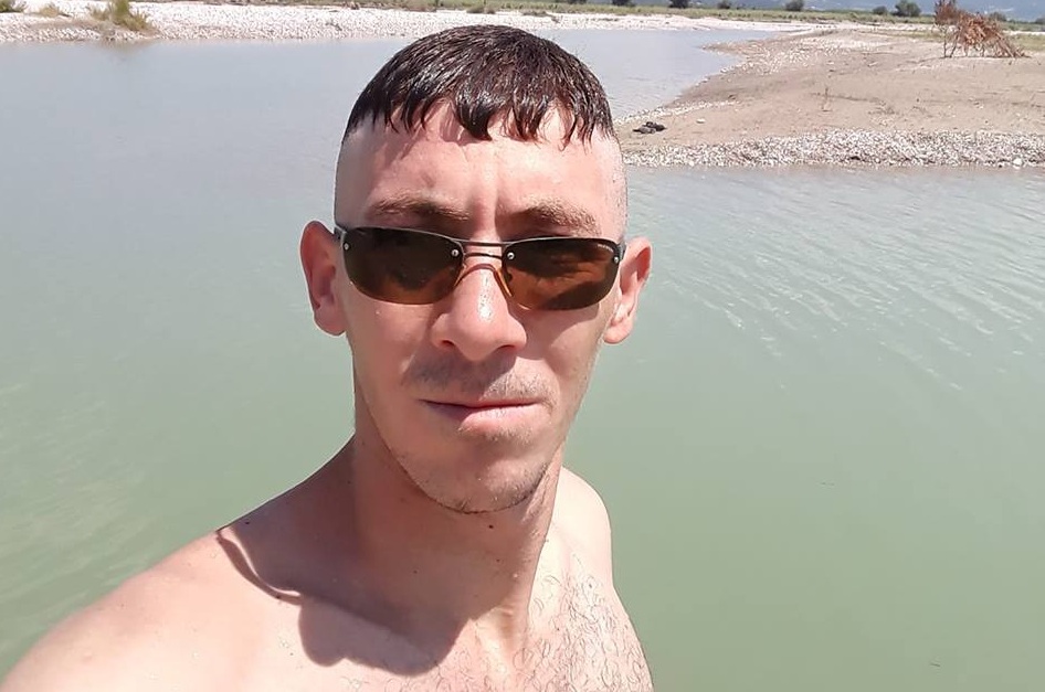 “Mos bëj fjalë me kushërinjtë!” Si i përgjigjej 24-vjeçari vrasës këshillës (FOTO)