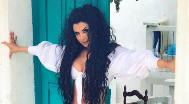 Çiljeta nuk gjen rehat me gjoksin!