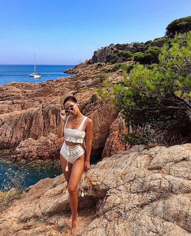 Komentuesja e akuzon për photoshop, Aurela Hoxha nuk e lë pa përgjigje