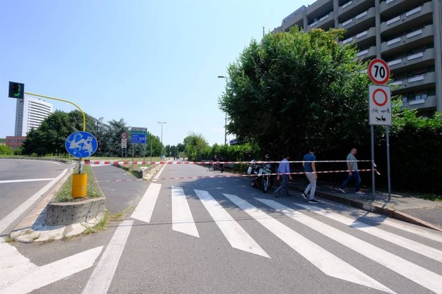 Vdes në spital shqiptari që u përplas nga makina