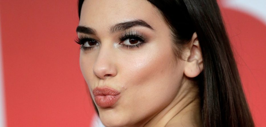 Dua Lipa bën historinë