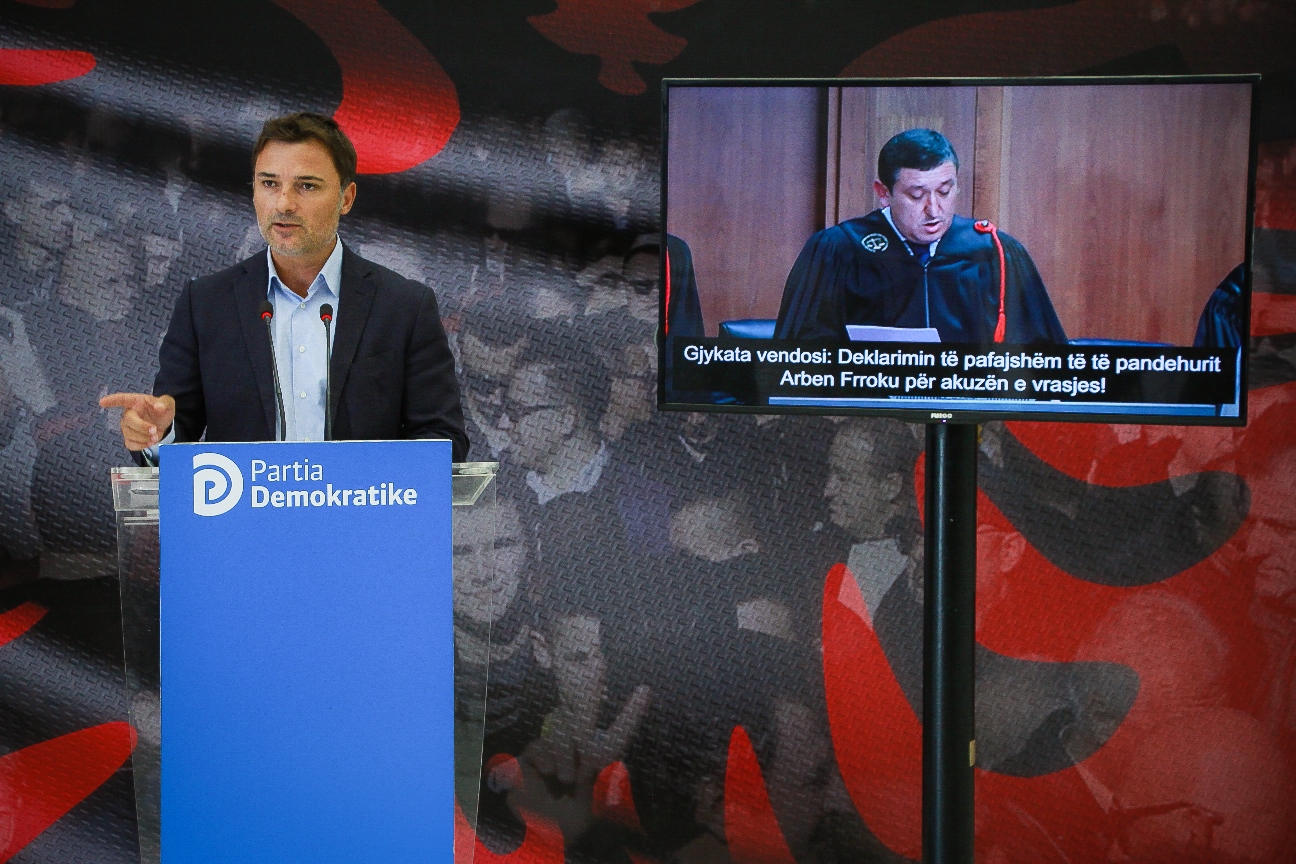 Gjyqtari Dritan Hallunaj kaloi Vettingun, PD: Këmbanë alarmi për sistemin e drejtësisë