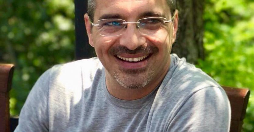 “Kanë rënë çatitë, mbahen themelet”, Tahiri mesazh të koduar?!