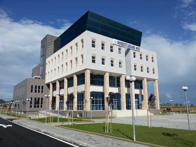 Aplikimet në universitete, 88% te publiku