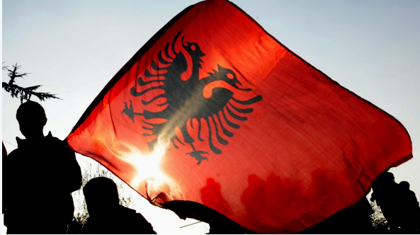 Shqiptarët kontrollojnë tregun e kokainës në Holandë, sfidojnë ‘Mocro Mafian’