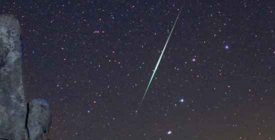 Të gjithë me sytë nga qielli në fundjavë