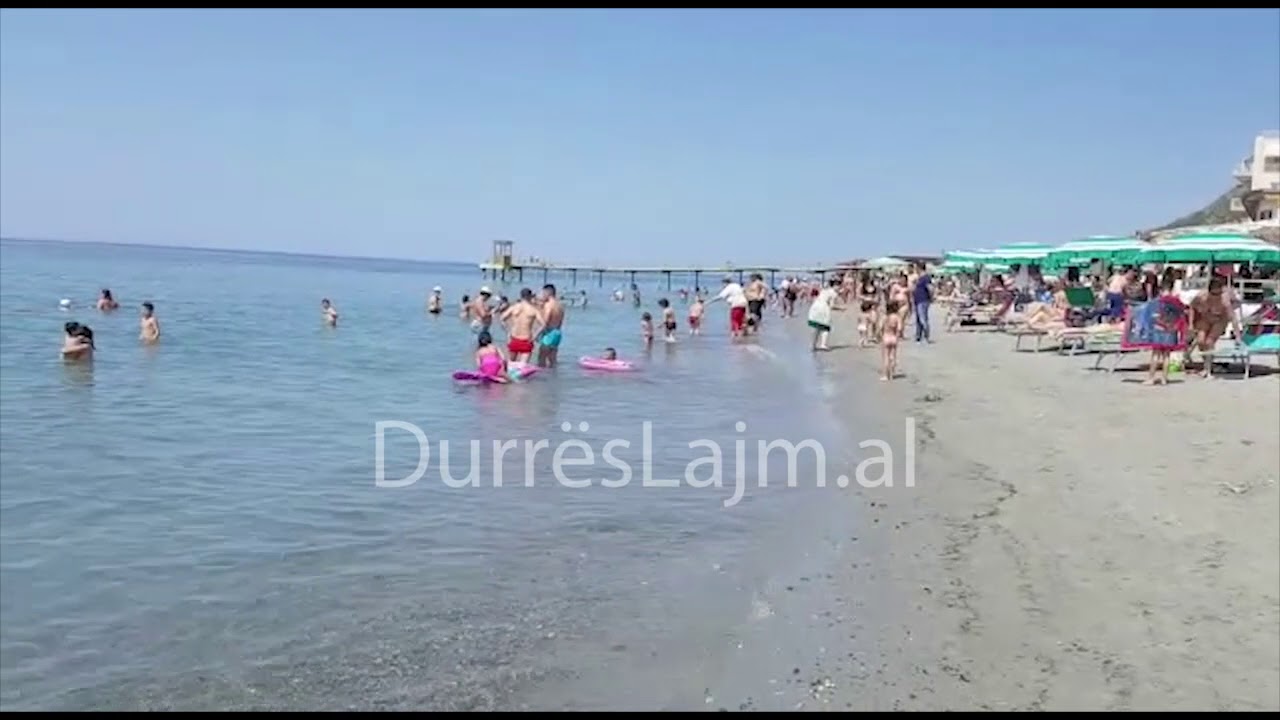 Durrës, futet për tu larë në det, 58-vjeçari humb ndjenjat