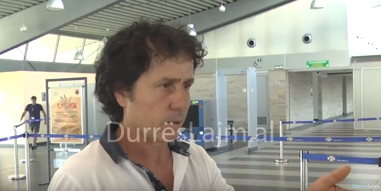 Vijnë për pushime, por ikin të dëshpëruar! Petriti: Këtu po s’pagove, s’merr asgjë (VIDEO)