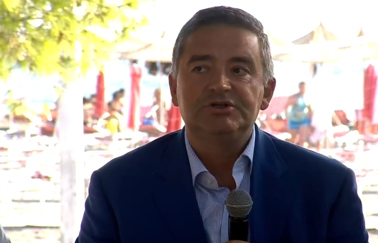 Ministri Klosi tregon shifrat, sa turistë kanë hyrë në Shqipëri gjatë gushtit