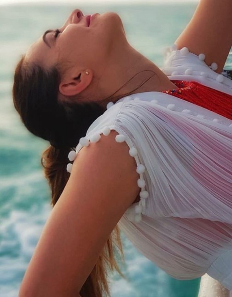 Moderatorja shqiptare reagon ashpër dhe ka një mesazh për të gjithë ata që e ndjekin: Bëj çfarë të më dojë qejfi