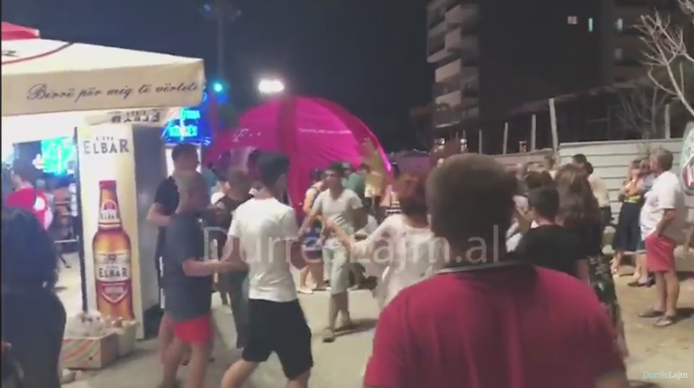 Durrsakët ia marrin valles tek “Sfinksi” (VIDEO)