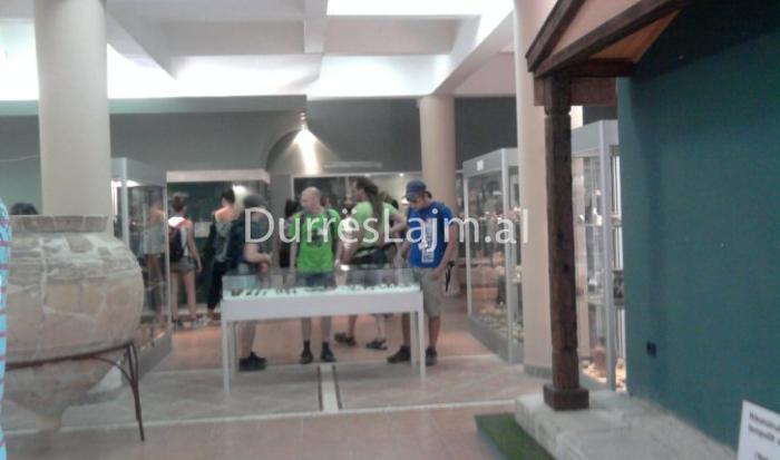 Durrës, rriten me 72% të ardhurat nga vizitat në sitet arkeologjike (VIDEO)