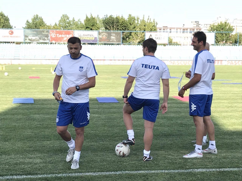 Osmani shqetëson Teutën, Shkëmbi i pakënaqur nga sulmi