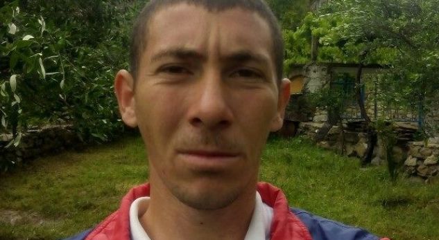 I vrau dhe më pas i filmoi,  autori i masakrës me 8 të vdekur del sot para gjykatës