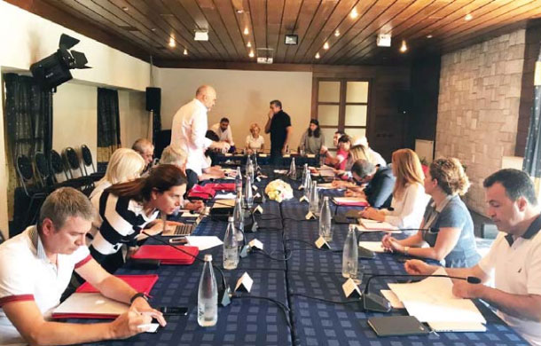 Sot takimi në vilën qeveritare në Vlorë