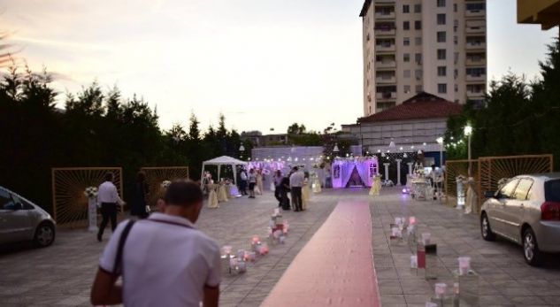 EMRI/ Shpallet në kërkim administratori i lokalit ku u helmuan dasmorët