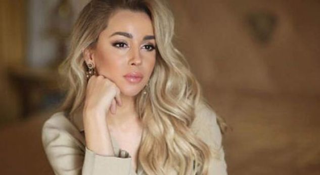 Miriam Cani dhe Ameli argëtohen në Disneyland