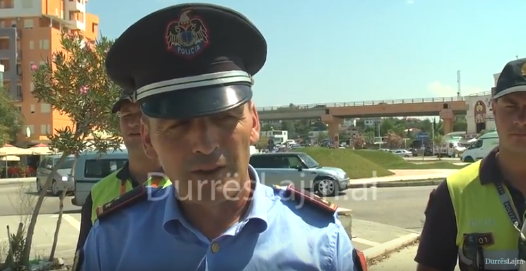 Trafiku i lodhshëm në fundjavë, këshillat që jep policia rrugore e Durrësit (VIDEO)