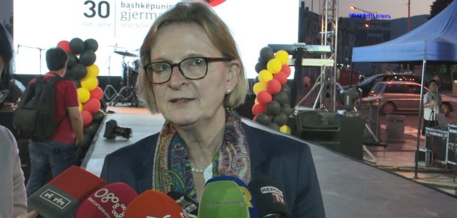 Ambasadorja gjermane: Vettingu vazhdon, por duhen rezultate konkrete