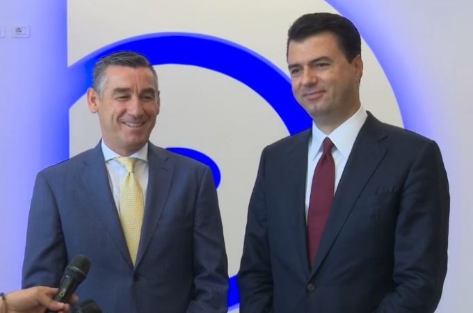 Pas takimit me Veselin, Basha: Pacënueshmëri e kufijve të Kosovës!