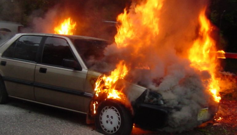 Merr flakë makina në ecje