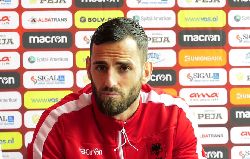 Mavraj transferohet në kampionatin grek