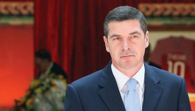 Ish-deputeti i Durrësit lë politikën: S’mund të rri në një sallë me trafikantë!