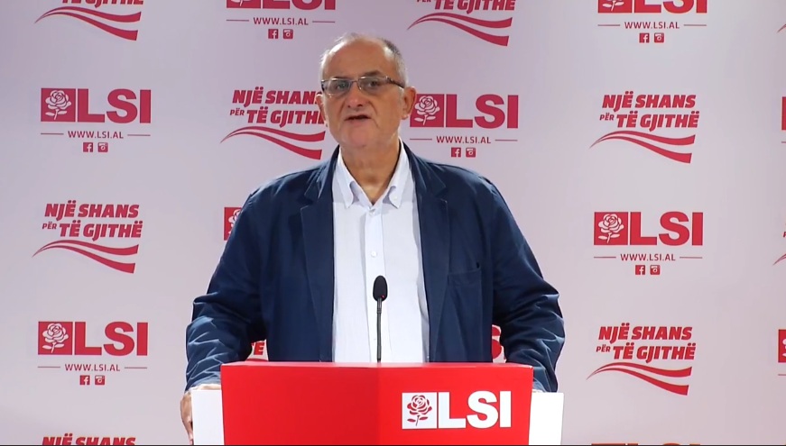 LSI: Kryeministri ordiner ia mbylli Kombëtares Vip-in në Rinas, ndërsa studentëve jo