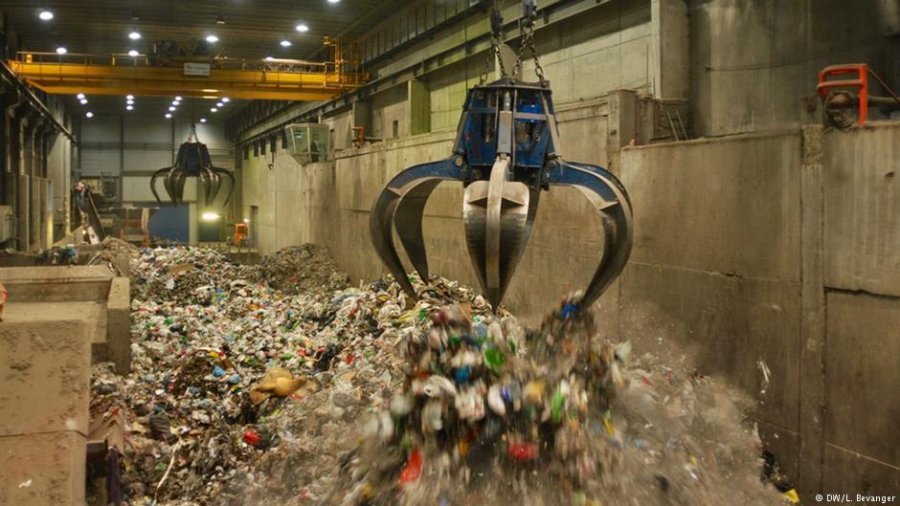 Përfaqësuesit e AKIP braktisin dëgjesën për inceneratorin e Tiranës: Na mashtruan