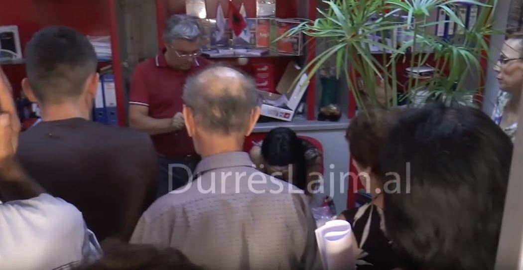 Ndërprerja e transmetimeve analoge, durrsakët të revoltuar (VIDEO)