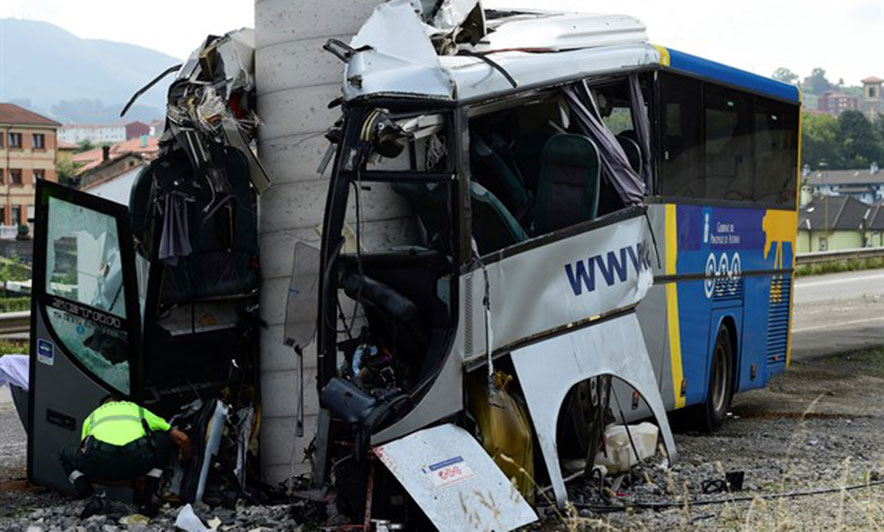 Aksidentohet autobusi, 6 të vdekur e 16 të plagosur