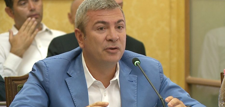 Gjiknuri: Në të ardhmen të gjitha rrugët me pagesë
