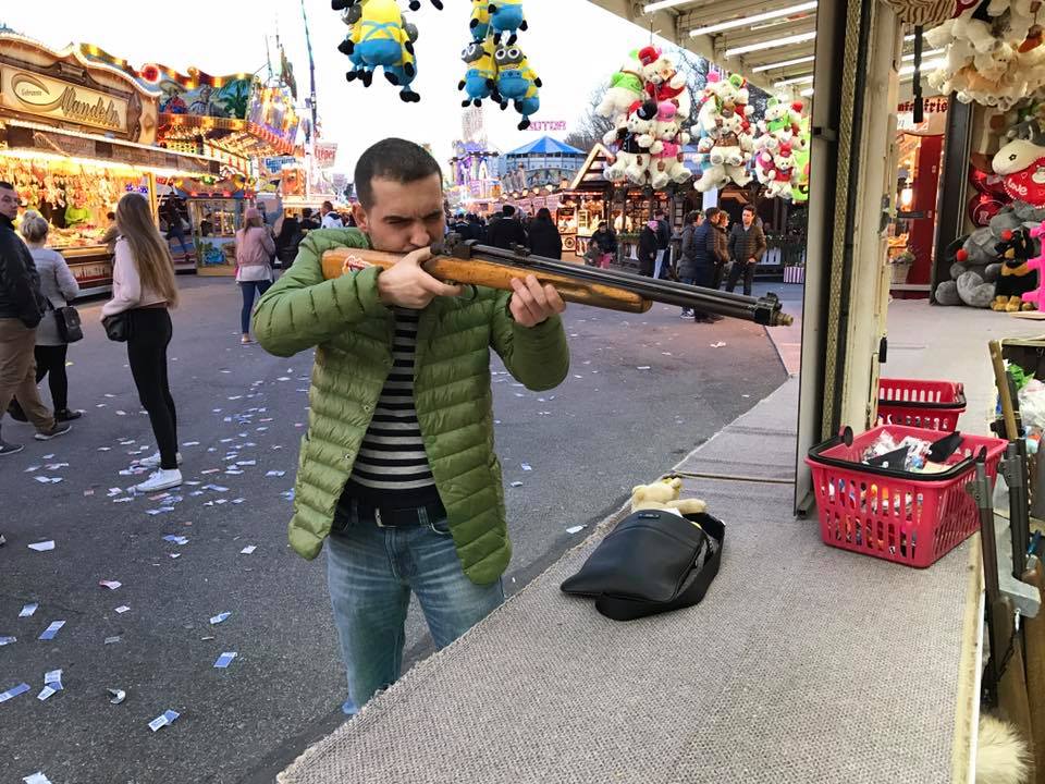 “Me 220km/h, tufa me euro, dhe verë”, kjo ishte jeta e 27-vjeçarit që u vra në Mamurras