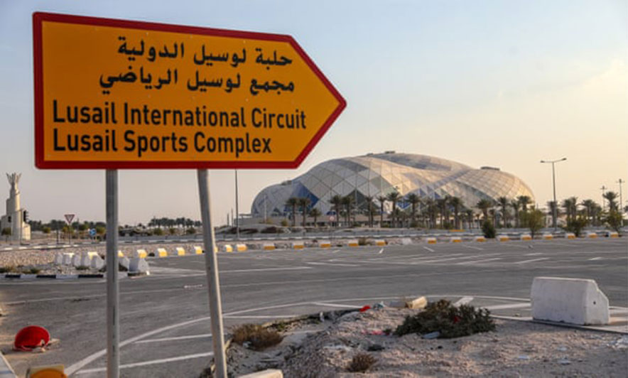 “Katar 2022”, raporti i Amnesty: Punëtorët s’paguhen prej muajsh