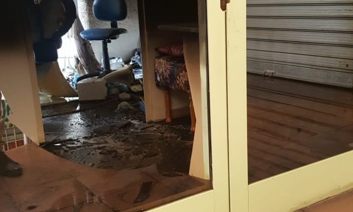 Zjarr në klinikën dentare, gjenden gjurmë gjaku