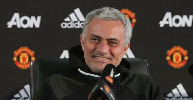 Murinjo citon filozofin gjerman, vijon “lufta” me gazetarët: Jam më i miri në botë