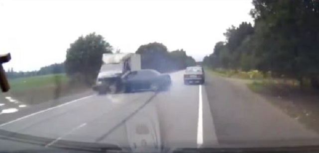 Apeli i Policisë Rrugore: Më mirë gjoba e hidhur se parakalim i gabuar fatal (VIDEO)