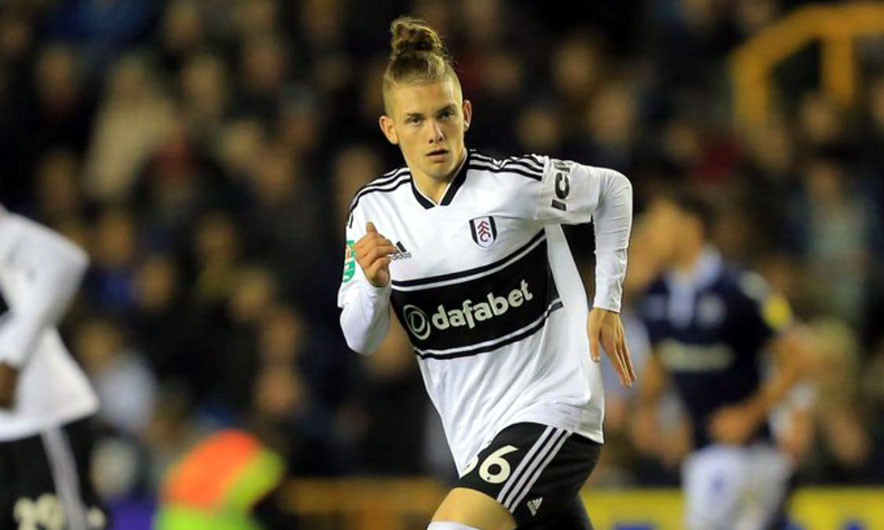 Polemika në Angli për debutimin e një 15-vjeçari