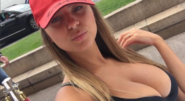 Bukuroshja nga Durrësi, një seks-bombë e vërtetë (FOTO)