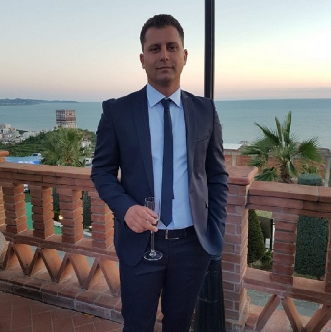 Shefi i ri i klubit durrsak: Teuta për Europë, pres fitore në Gjirokastër