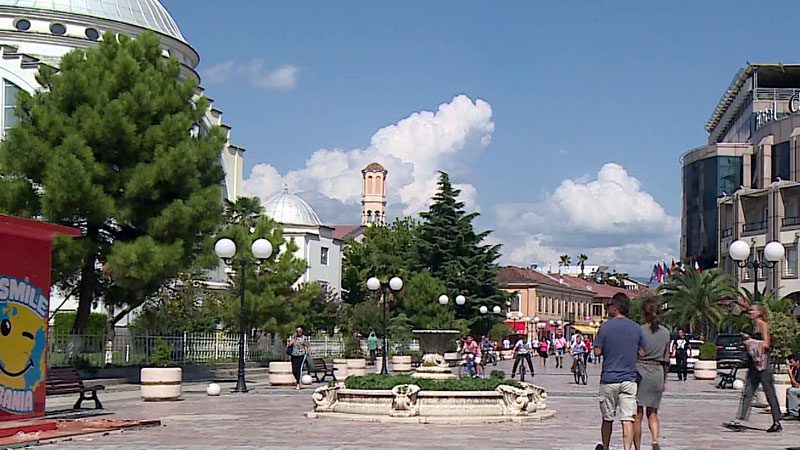 Shkodra, histori bandash. Përplasjet, vrasjet dhe lidhjet politike të familjeve mafioze