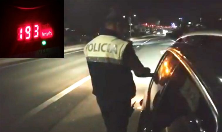 “E papranueshme kjo shpejtësi skëterrë”! Policia kap të riun me 93 km/h e xhama të zinj (VIDEO)