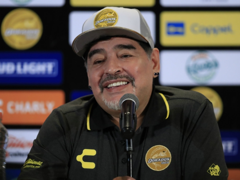 Skuadra nuk njeh fitore, Maradona u kujton drogën